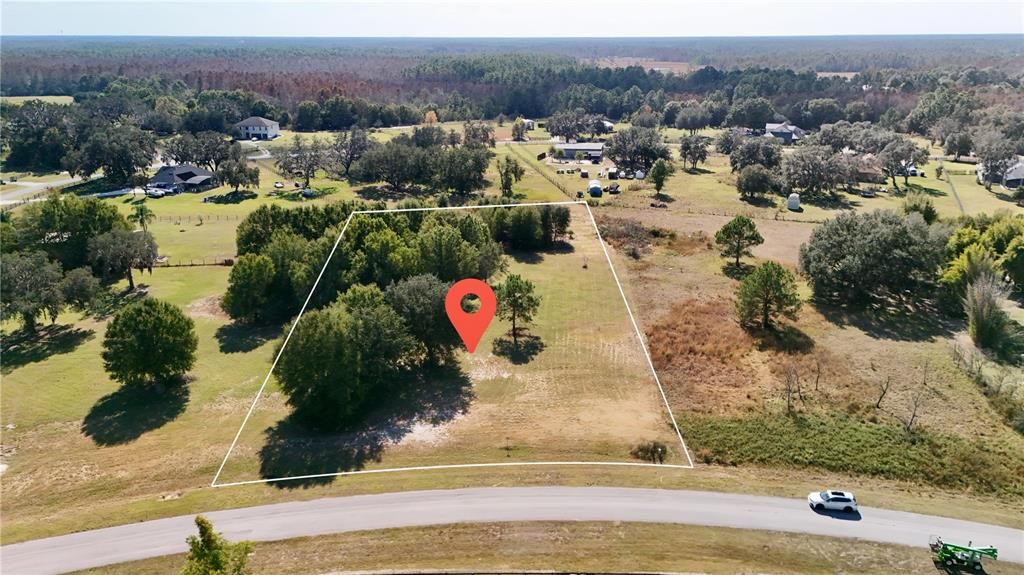 待售: $180,000 (1.78 acres)