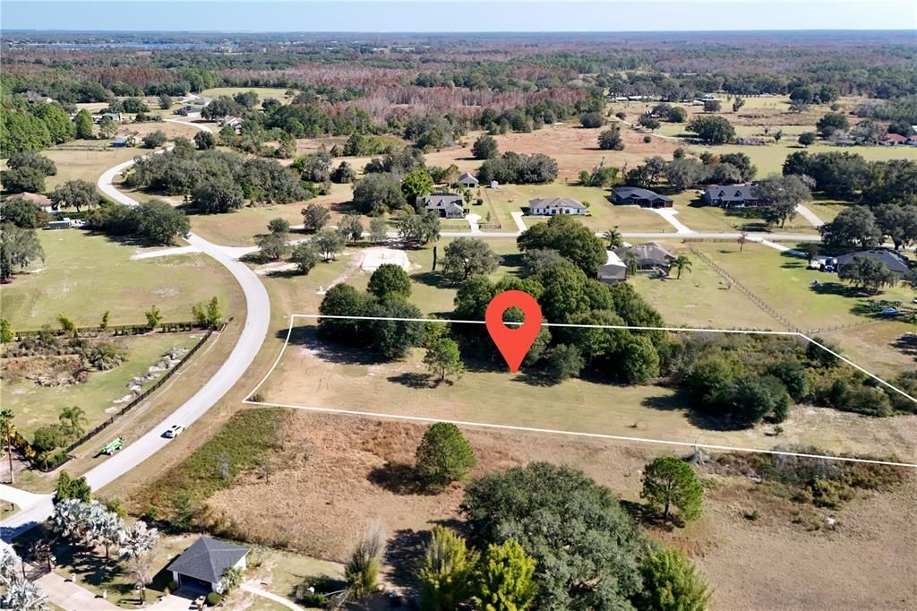 待售: $180,000 (1.78 acres)