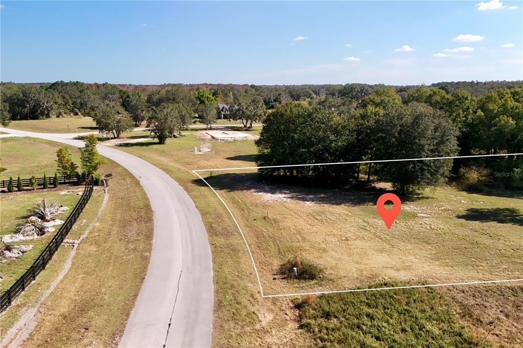 待售: $180,000 (1.78 acres)