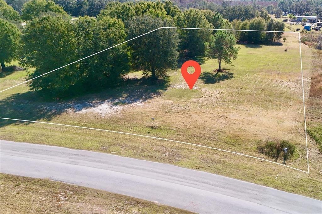 待售: $180,000 (1.78 acres)