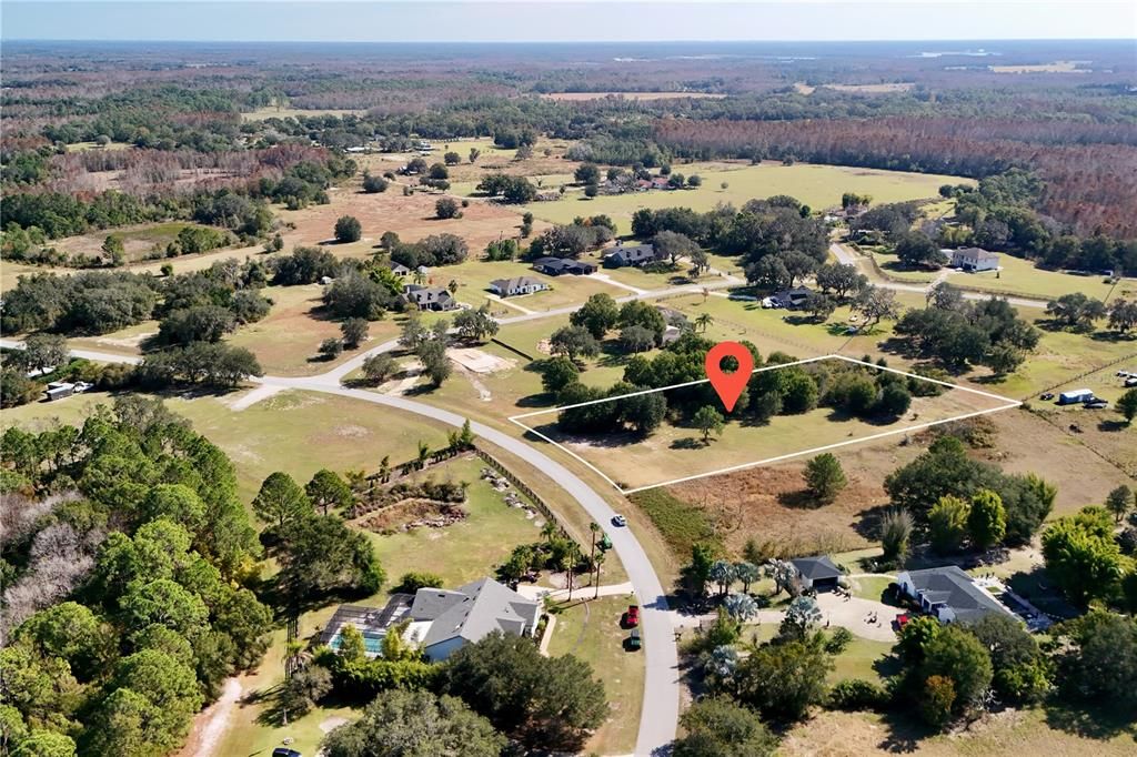 待售: $180,000 (1.78 acres)