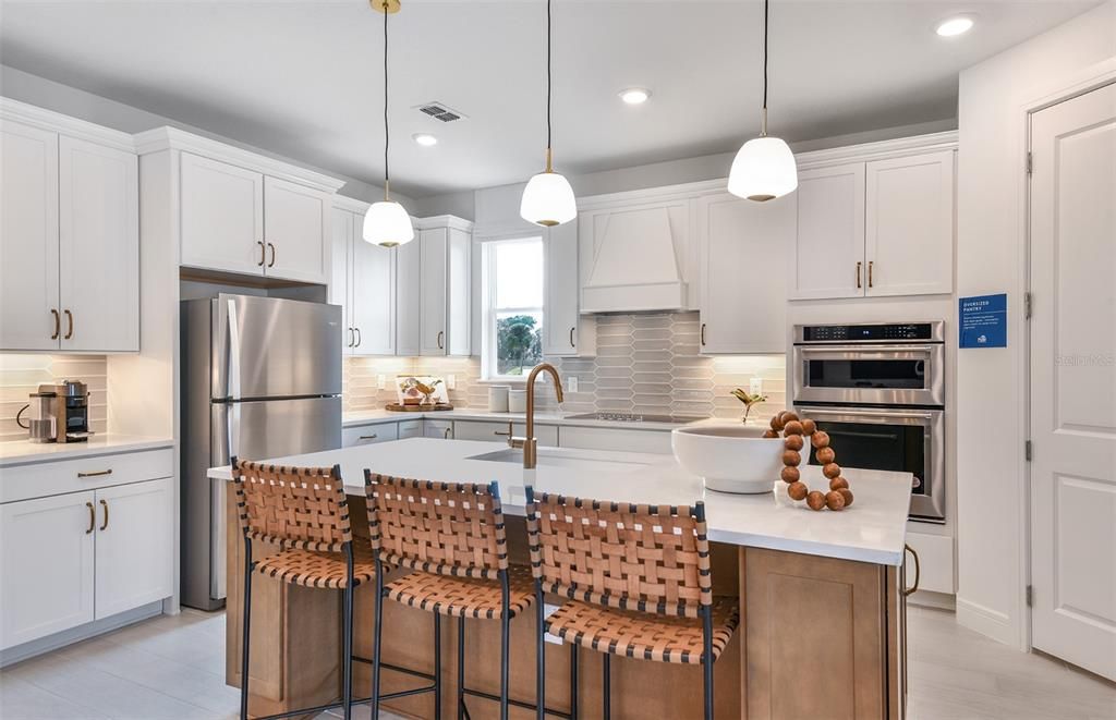 待售: $632,820 (3 贝兹, 3 浴室, 2635 平方英尺)