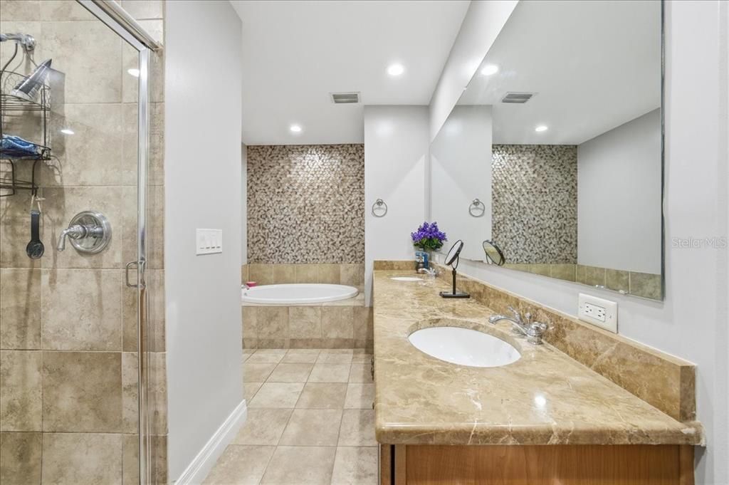 For Sale: $1,250,000 (3 beds, 3 baths, 1733 Square Feet)