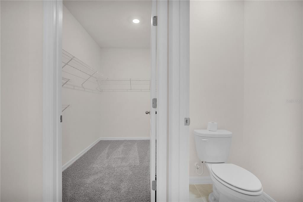 For Rent: $2,300 (4 beds, 2 baths, 1892 Square Feet)