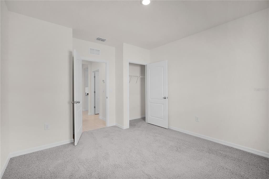 For Rent: $2,300 (4 beds, 2 baths, 1892 Square Feet)