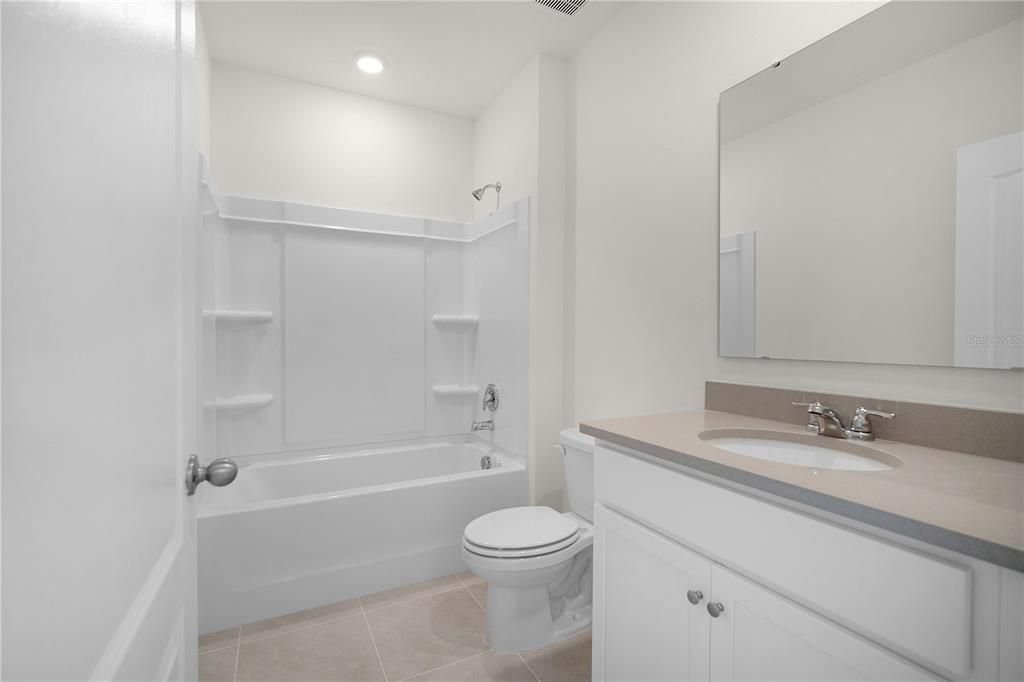 For Rent: $2,300 (4 beds, 2 baths, 1892 Square Feet)