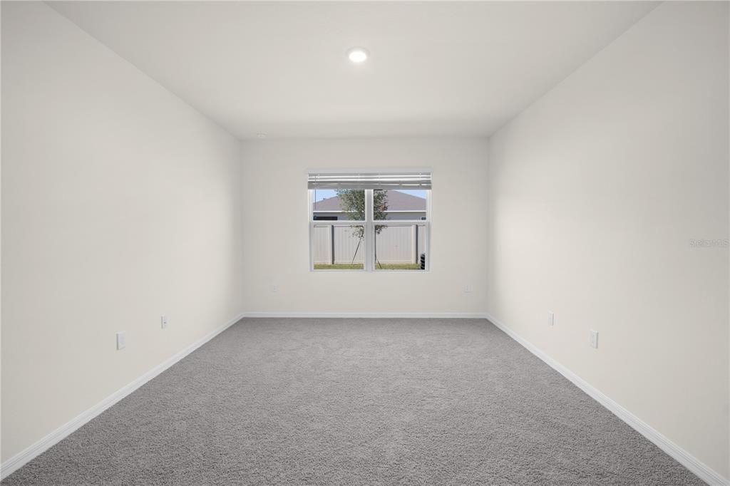 For Rent: $2,300 (4 beds, 2 baths, 1892 Square Feet)