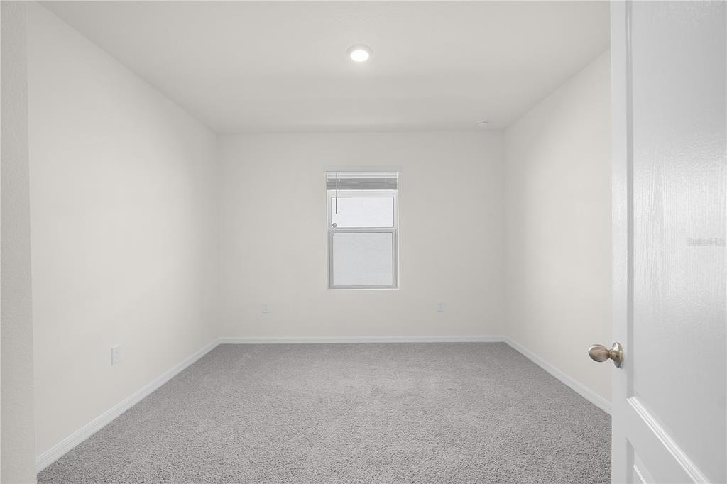 For Rent: $2,300 (4 beds, 2 baths, 1892 Square Feet)