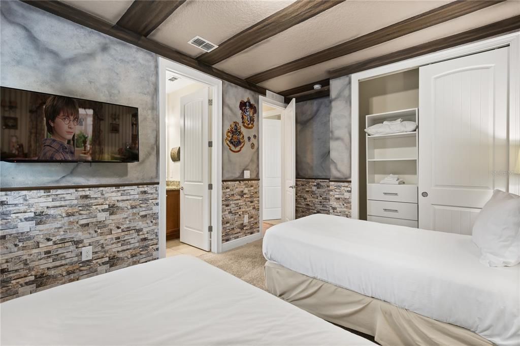 En Venta: $700,000 (8 camas, 7 baños, 3412 Pies cuadrados)