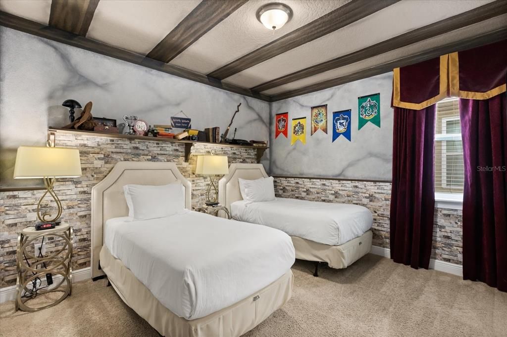 En Venta: $700,000 (8 camas, 7 baños, 3412 Pies cuadrados)