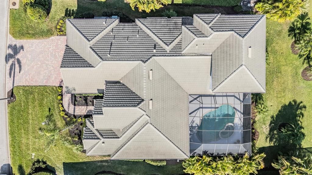 Active With Contract: $1,350,000 (3 beds, 3 baths, 3441 Square Feet)