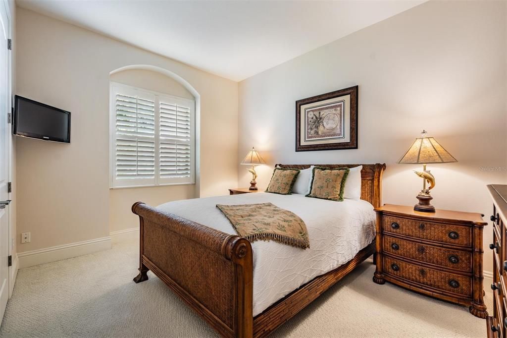 Active With Contract: $1,350,000 (3 beds, 3 baths, 3441 Square Feet)