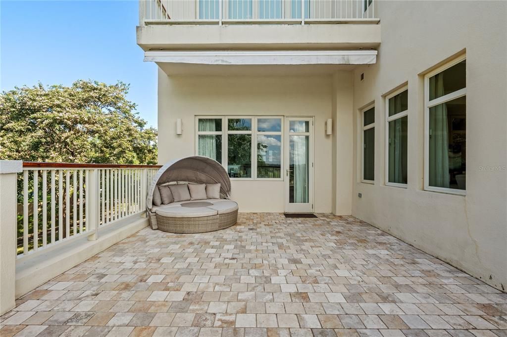 For Sale: $3,495,000 (3 beds, 3 baths, 2337 Square Feet)