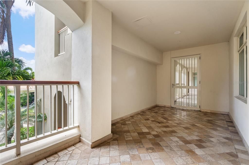 For Sale: $3,495,000 (3 beds, 3 baths, 2337 Square Feet)