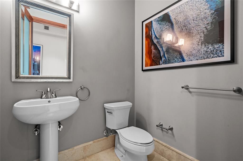 For Sale: $3,495,000 (3 beds, 3 baths, 2337 Square Feet)