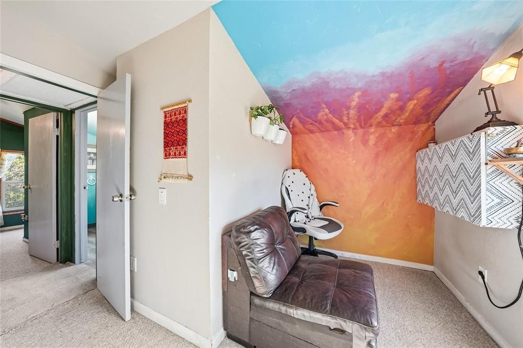 For Sale: $275,000 (2 beds, 1 baths, 1000 Square Feet)