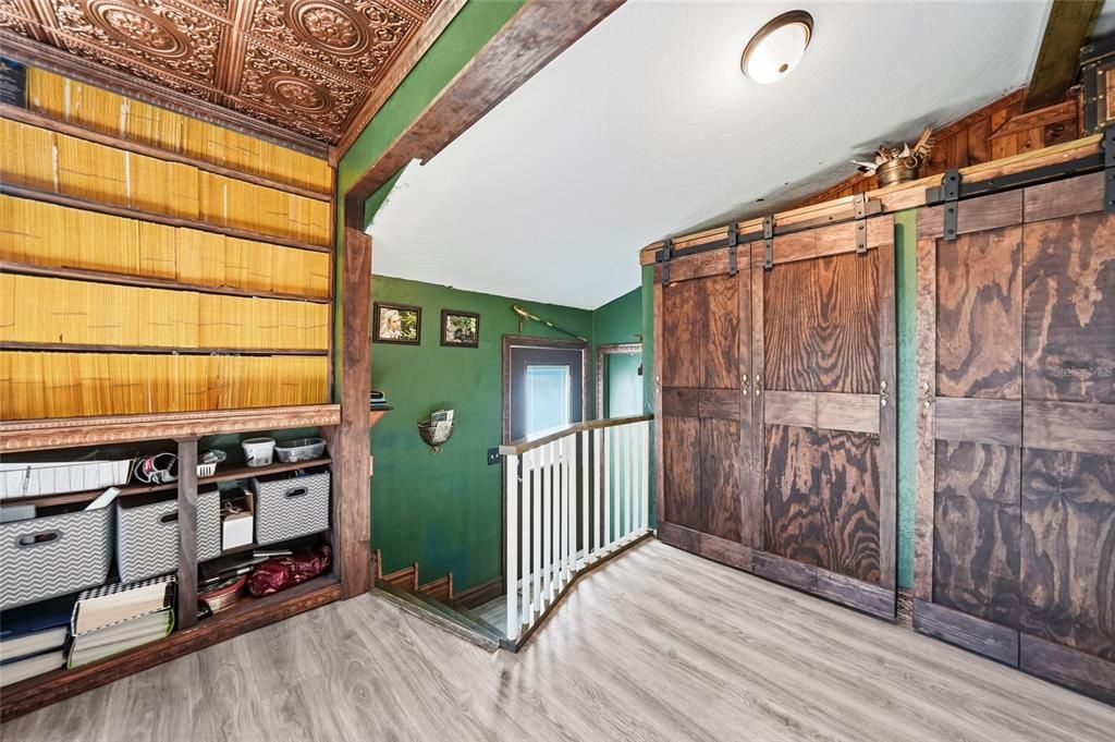 For Sale: $275,000 (2 beds, 1 baths, 1000 Square Feet)