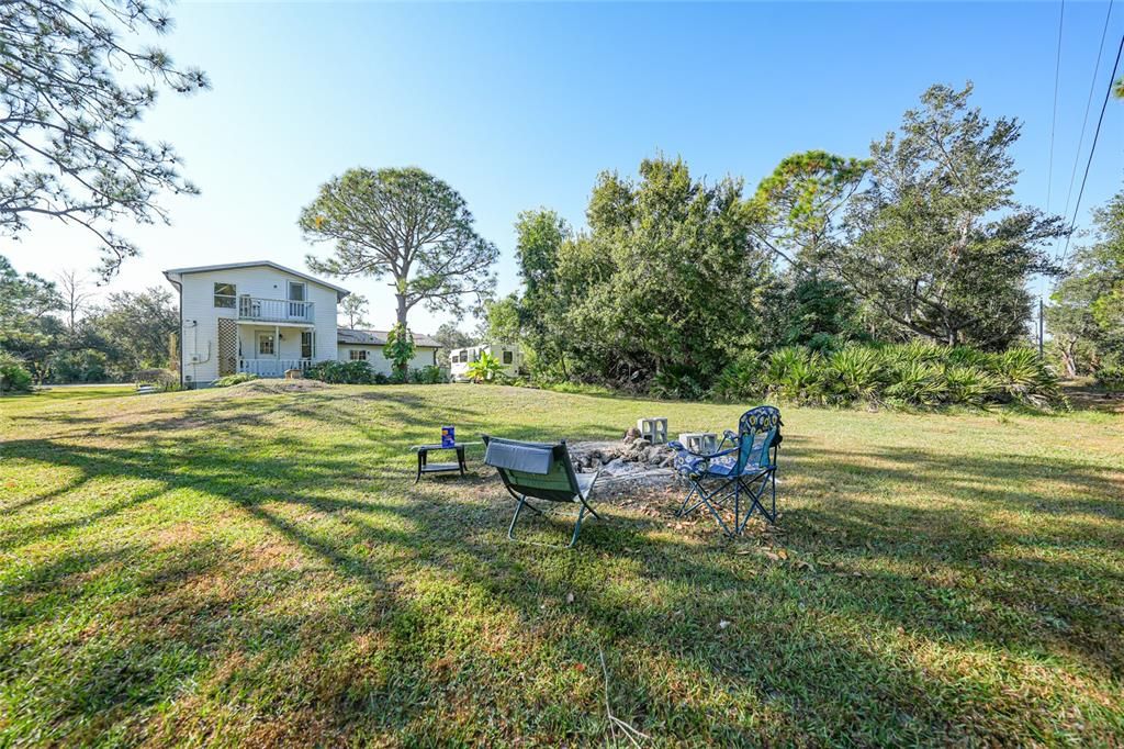 For Sale: $275,000 (2 beds, 1 baths, 1000 Square Feet)