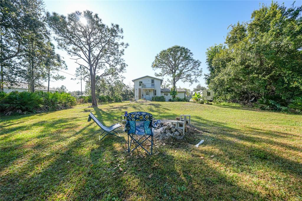 For Sale: $275,000 (2 beds, 1 baths, 1000 Square Feet)