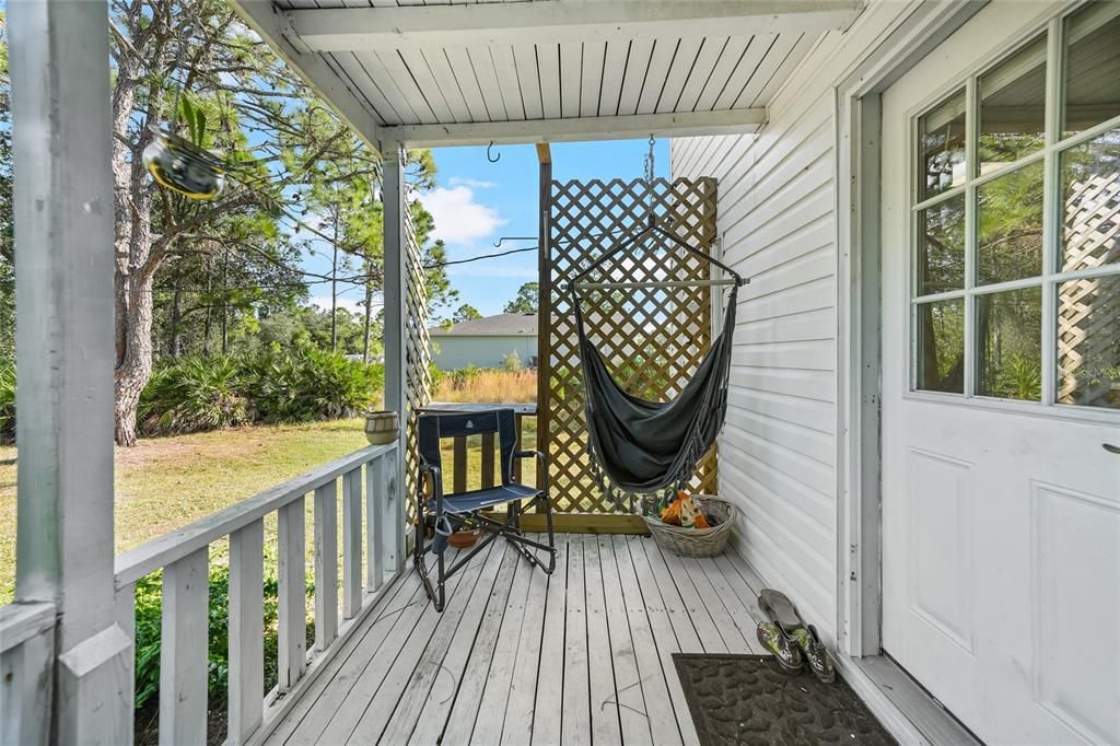 For Sale: $275,000 (2 beds, 1 baths, 1000 Square Feet)