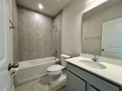 For Rent: $2,200 (3 beds, 2 baths, 1808 Square Feet)