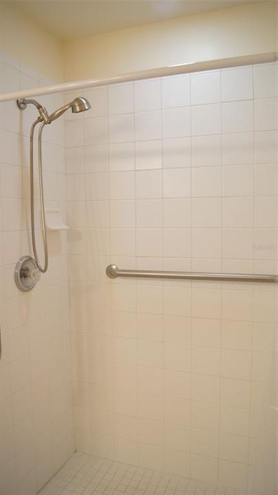 For Sale: $285,000 (2 beds, 2 baths, 1262 Square Feet)