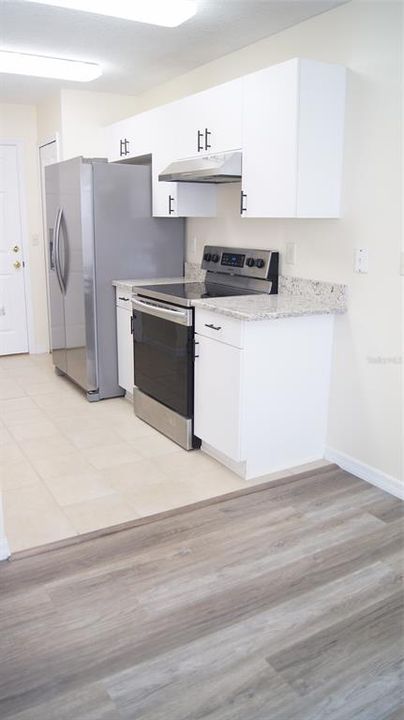 For Sale: $285,000 (2 beds, 2 baths, 1262 Square Feet)