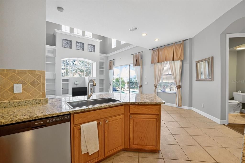 待售: $1,075,000 (4 贝兹, 3 浴室, 3846 平方英尺)