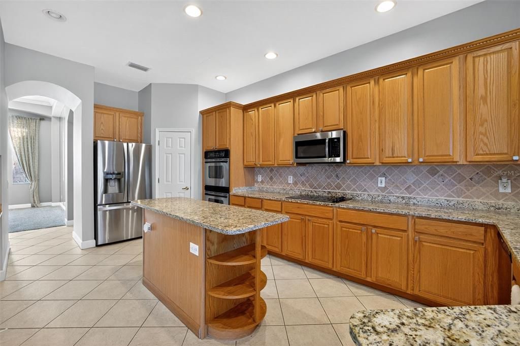 待售: $1,075,000 (4 贝兹, 3 浴室, 3846 平方英尺)