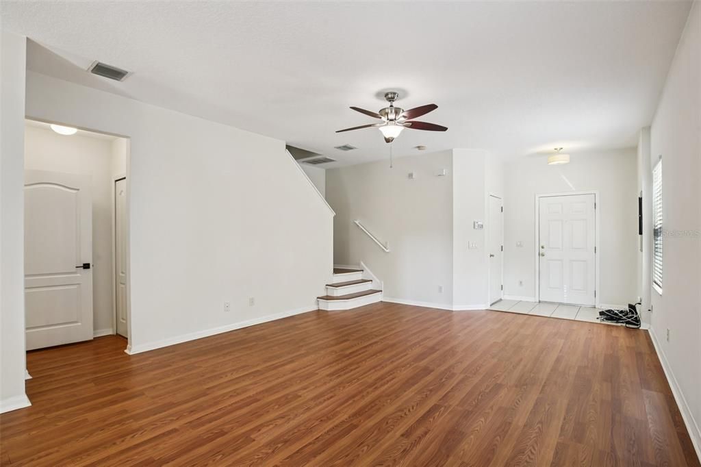 待售: $270,000 (3 贝兹, 2 浴室, 1838 平方英尺)