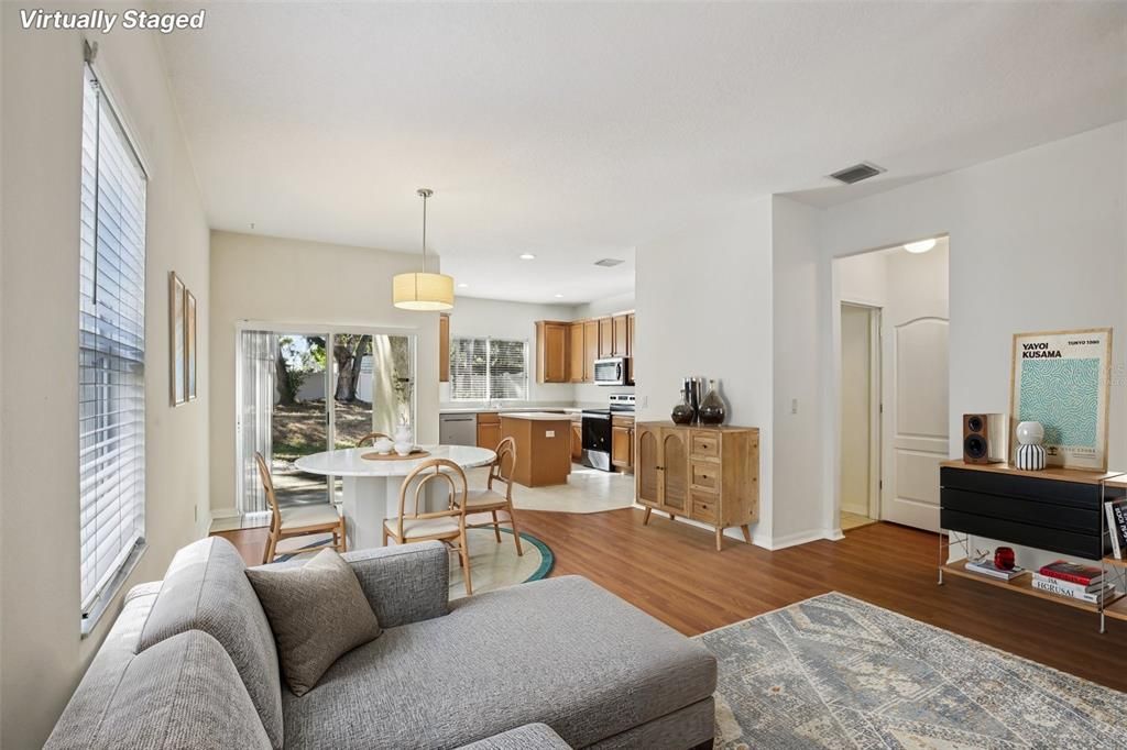 待售: $270,000 (3 贝兹, 2 浴室, 1838 平方英尺)