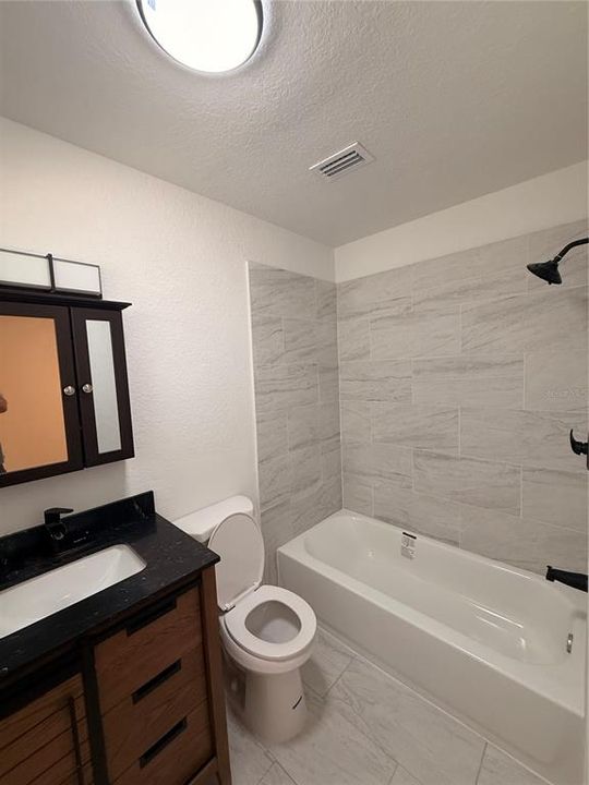 For Sale: $237,500 (3 beds, 2 baths, 1025 Square Feet)