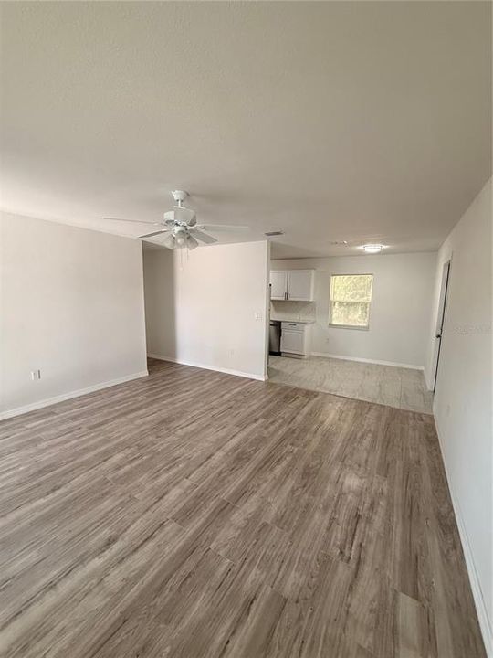 For Sale: $237,500 (3 beds, 2 baths, 1025 Square Feet)