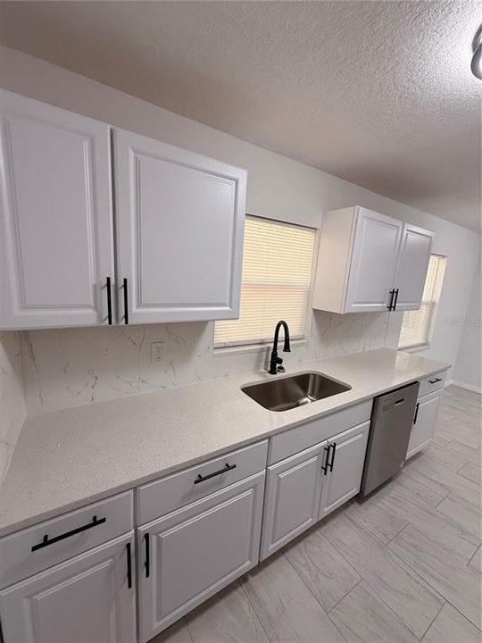 For Sale: $237,500 (3 beds, 2 baths, 1025 Square Feet)