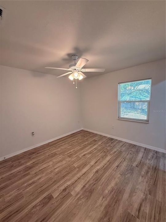 For Sale: $237,500 (3 beds, 2 baths, 1025 Square Feet)