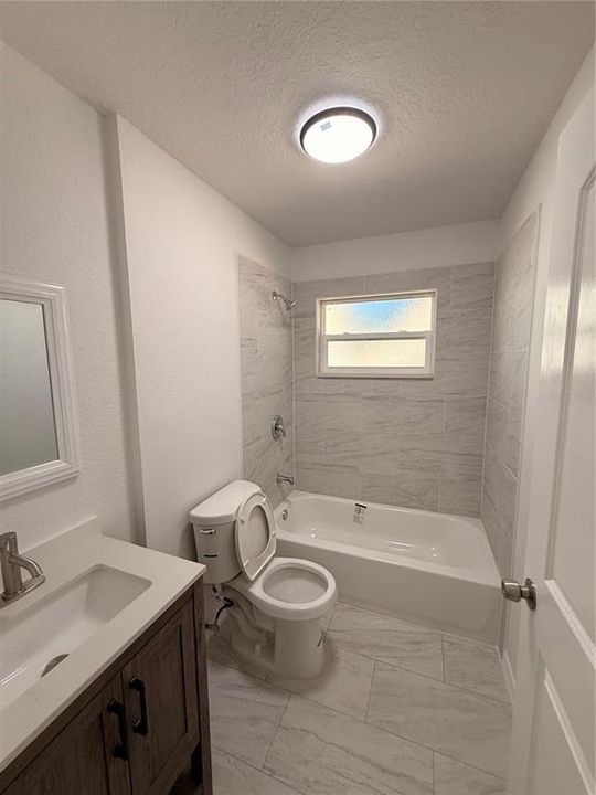 For Sale: $237,500 (3 beds, 2 baths, 1025 Square Feet)