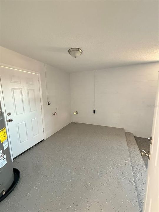 For Sale: $237,500 (3 beds, 2 baths, 1025 Square Feet)