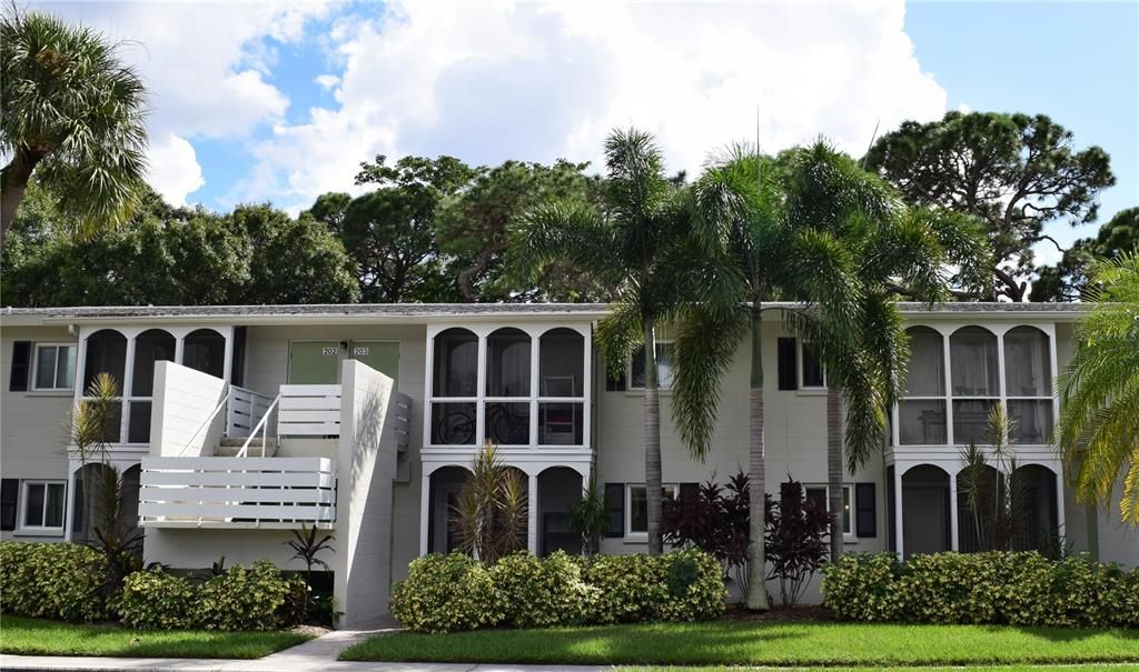 出租: $1,500 (1 贝兹, 1 浴室, 552 平方英尺)