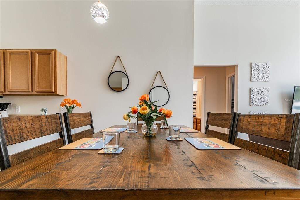 En Renta: $2,550 (4 camas, 2 baños, 1940 Pies cuadrados)