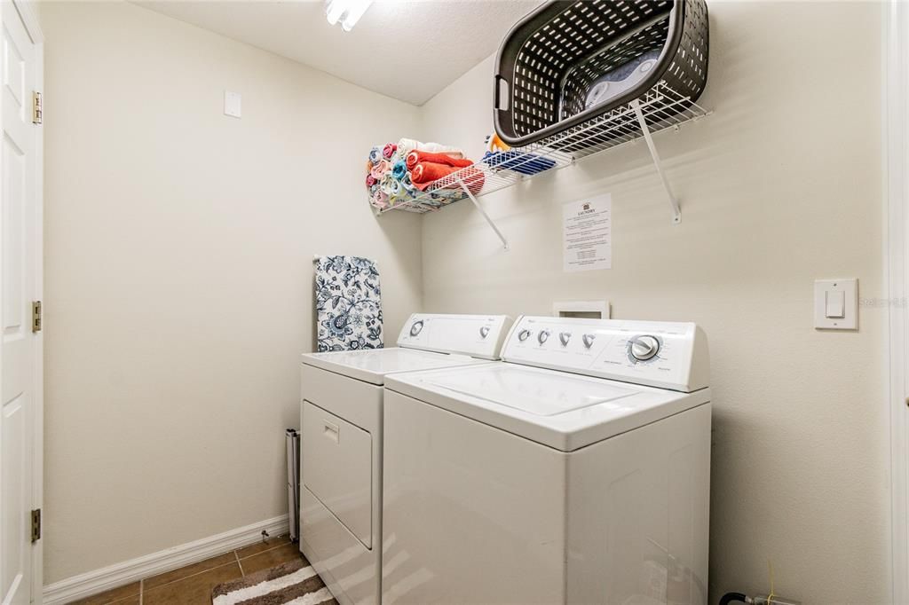 En Renta: $2,550 (4 camas, 2 baños, 1940 Pies cuadrados)