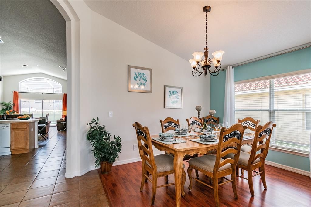 En Renta: $2,550 (4 camas, 2 baños, 1940 Pies cuadrados)