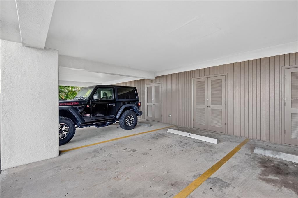 待售: $350,000 (2 贝兹, 2 浴室, 988 平方英尺)