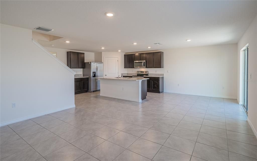 For Sale: $495,000 (5 beds, 3 baths, 2674 Square Feet)