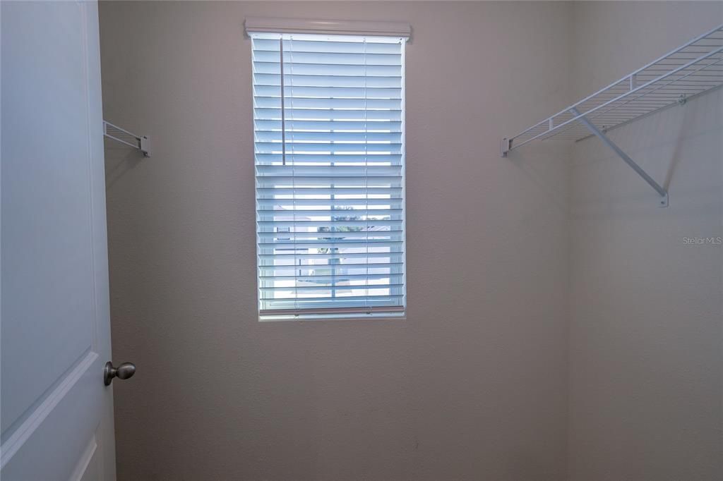 For Sale: $495,000 (5 beds, 3 baths, 2674 Square Feet)