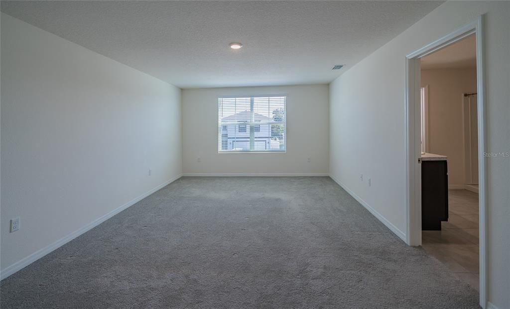 For Sale: $495,000 (5 beds, 3 baths, 2674 Square Feet)