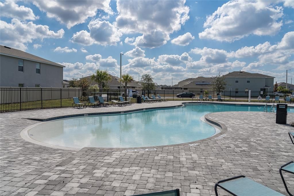 For Sale: $495,000 (5 beds, 3 baths, 2674 Square Feet)