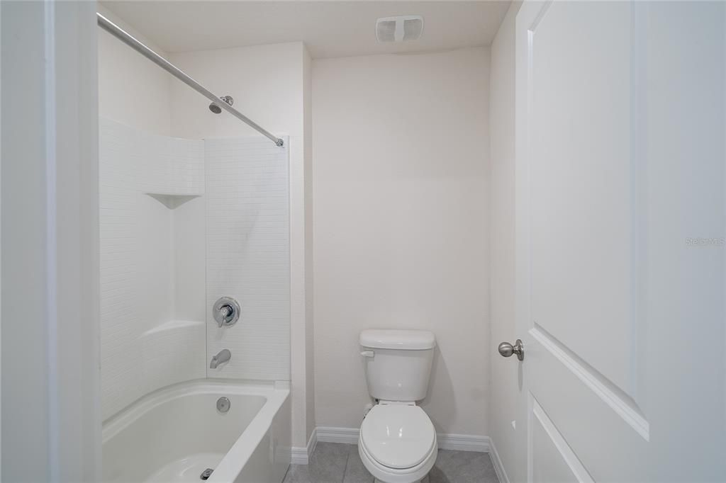 For Sale: $495,000 (5 beds, 3 baths, 2674 Square Feet)