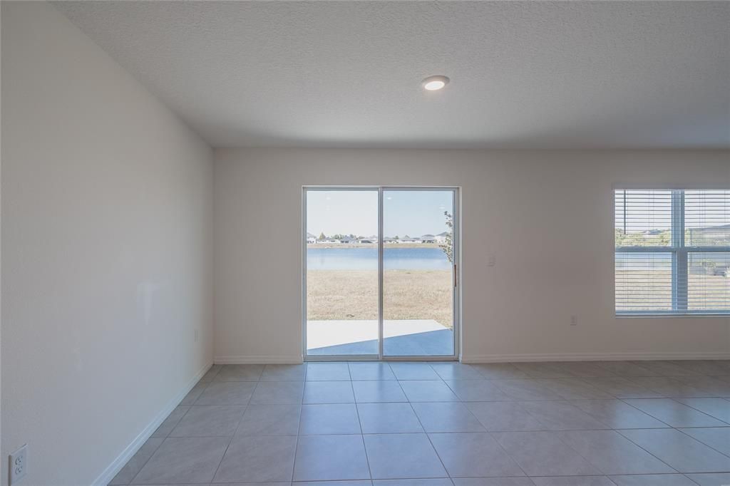 For Sale: $495,000 (5 beds, 3 baths, 2674 Square Feet)