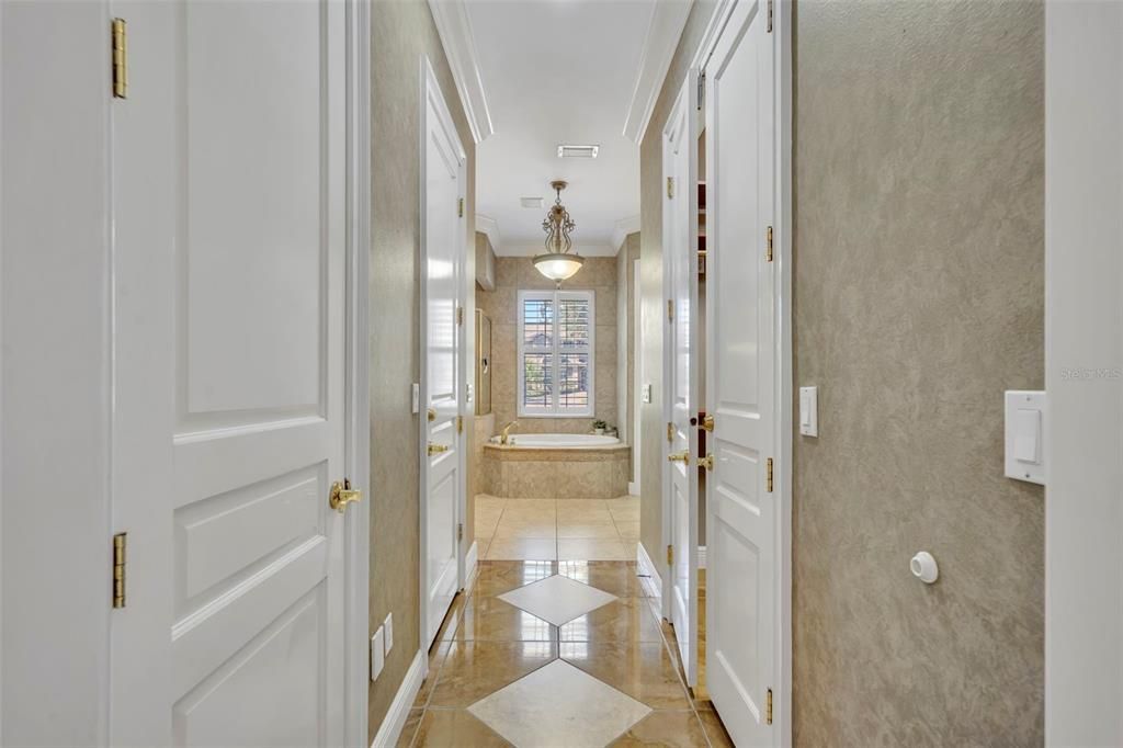 出租: $9,000 (4 贝兹, 3 浴室, 3478 平方英尺)