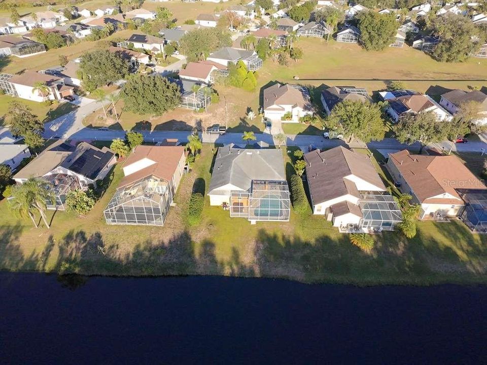 合同活跃: $465,000 (4 贝兹, 3 浴室, 1987 平方英尺)